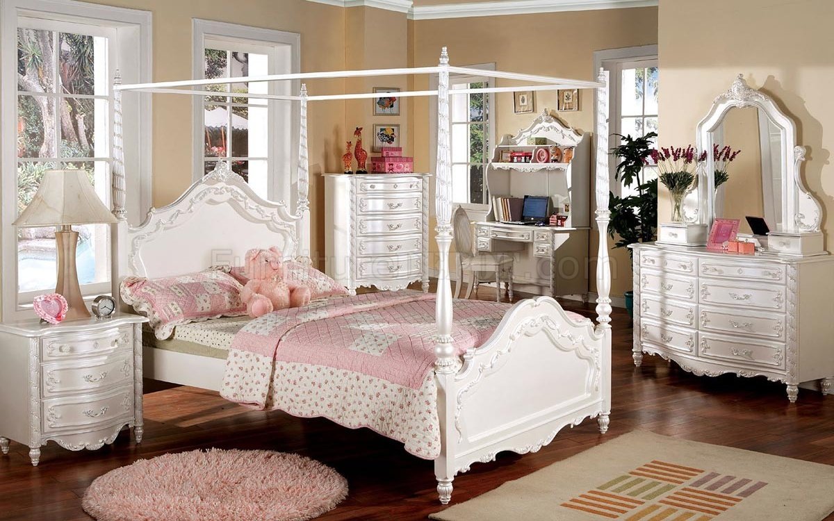 Cm7519 Victoria Kids Bedroom In Pearl White W Canopy Bed