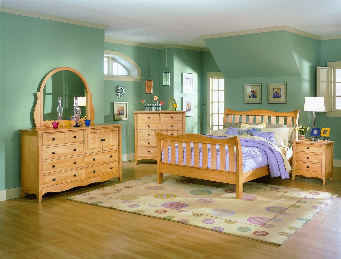 natural wood finish bedroom furniture