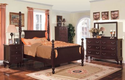 49-4280 Traditional Style Bedroom with Posts