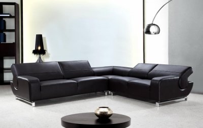 Black Leather Modern Sectional Sofa w/Retractable Back Rests