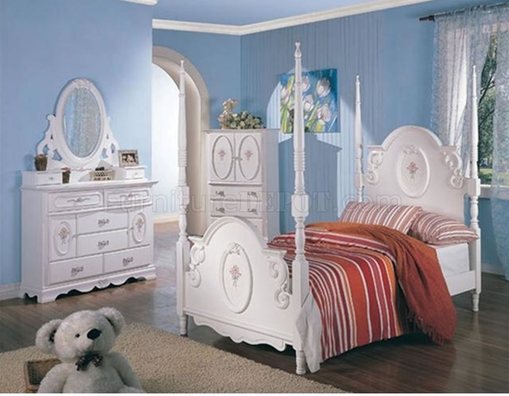 girls poster bed