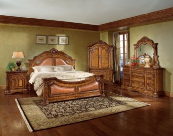 Natural Wood Finish Elegant Traditional Bedroom W/Hand Carvings [HLBS-B033]