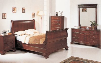 Cherry Finish Classic Bedroom w/Optional Case Goods