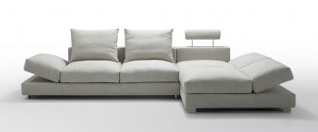 Vasto Sectional Sofa in Light Fabric by VIG [VGSS-Vasto]