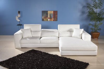 White Leatherette Modern Sectional Sofa w/Chrome Steel Base