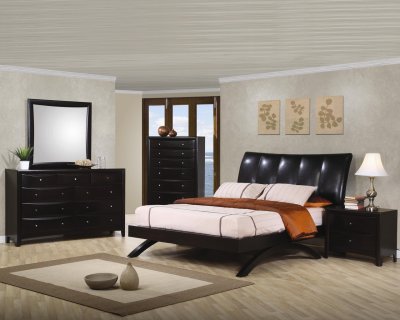 Cappuccino Finish Modern Bedroom w/Faux Leather Upholstered Bed