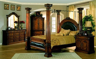 Cherry Finish Traditional Bedroom W/Leather Details & Posters