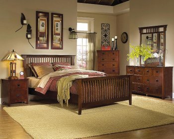 Traditional Cherry Finish Classic Bedroom w/Optional Case Goods [HEBS-675BR]