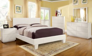 CM7008WH Winn Park Bedroom 5Pc Set in White w/Options [FABS-CM7008WH-CM7819WH]