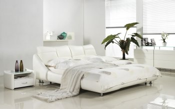 Mirage Bed in White Half Leather by Casabianca [CBB-Mirage White]