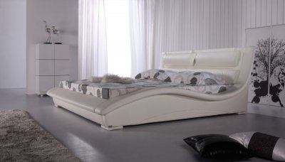 White Leatherette Modern Stylish Bed w/Padded Headboard