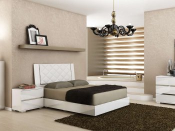 Diamanti Bed in Gloss White - Casabianca w/Leatherette Headboard [CBB-Diamanti White]