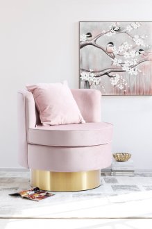 Kendra Accent Chair 576 in Pink Velvet by Meridian