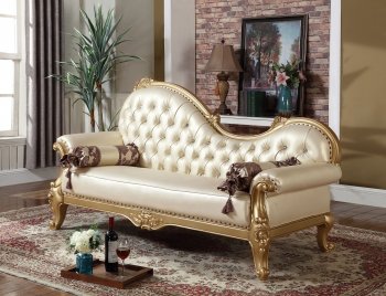 Bennito Chaise 676 in Pearl Bonded Leather by Meridian [MRCL-676-Bennito]