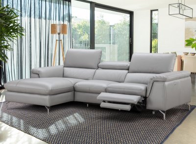 Serena Sectional Sofa in Premium Leather by J&M