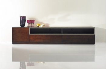 Bari TV Stand in Glossy Brown by J&M [JMTV-Bari]