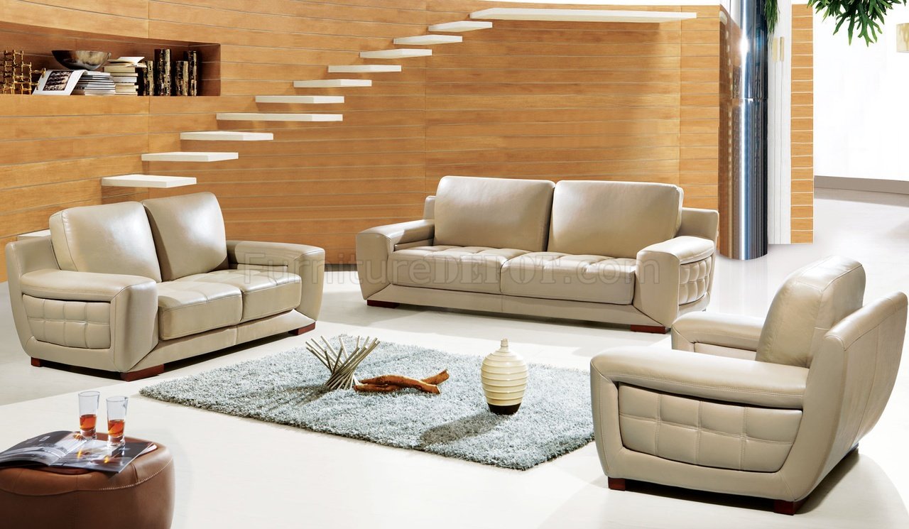 2520 Sofa in Leather by ESF w/Optional Loveseat & Chair