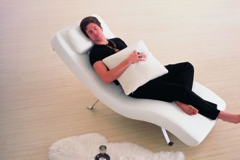 White or Black Leatherette Contemporary Chaise Lounger [JMCL-LR01]