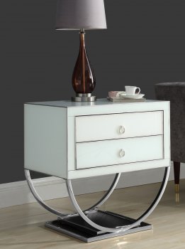 Alyssa Side Table in White Glass by Meridian w/Chrome Base [MRCT-808 Alyssa]