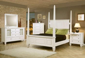 White Finish Classic Bedroom W/Poster Bed [CRBS-155-201300]