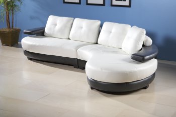 White Leatherette Modern Sectional Sofa w/Black Base & Arms [CYSS-SAHARA]