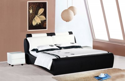 Black & White Leatherette Contemporary Artistic Bed