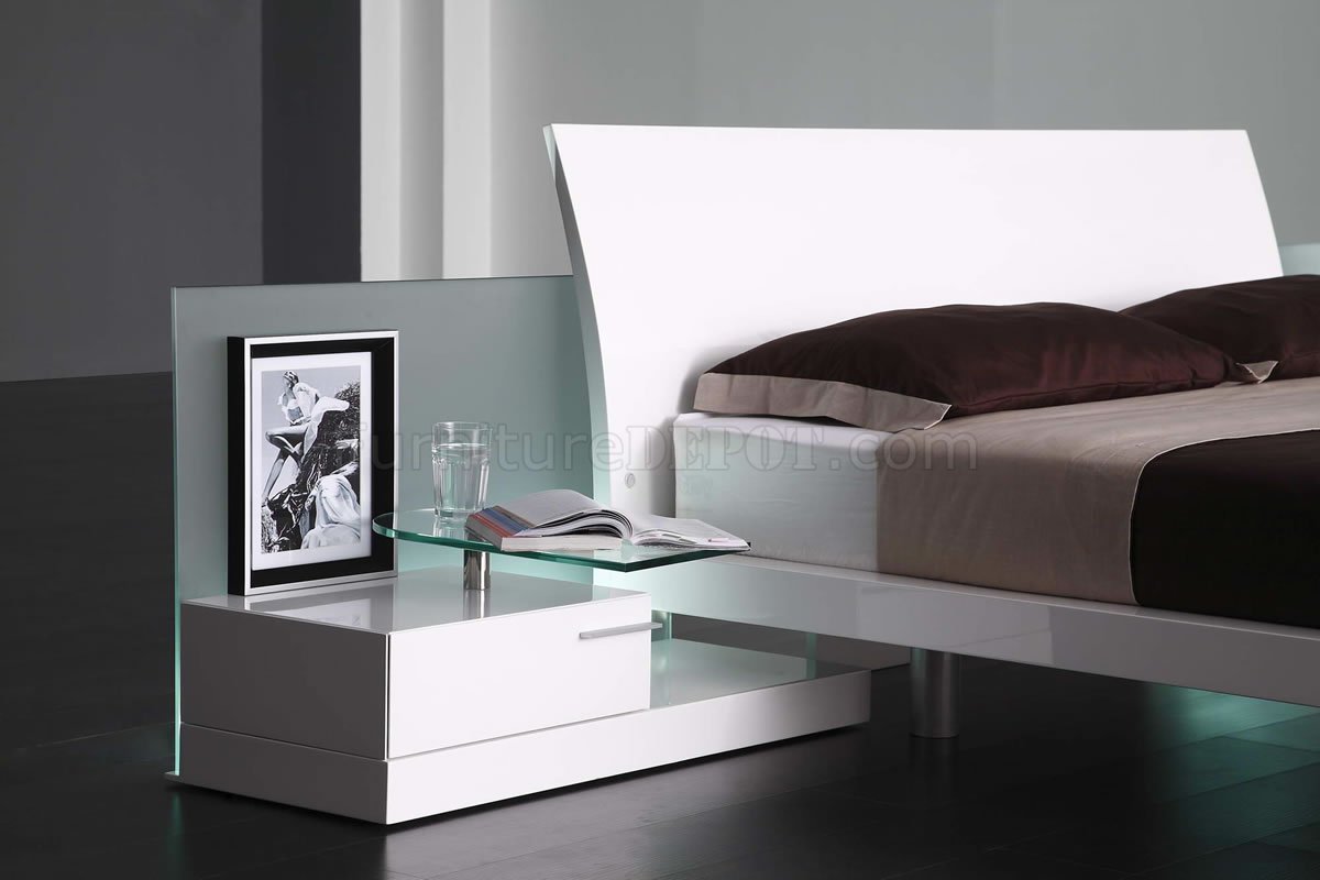white gloss curved bedroom furniture