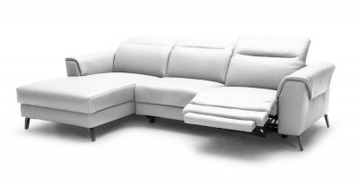 Mosley Motion Sectional Sofa 5366 in White Full Leather by VIG