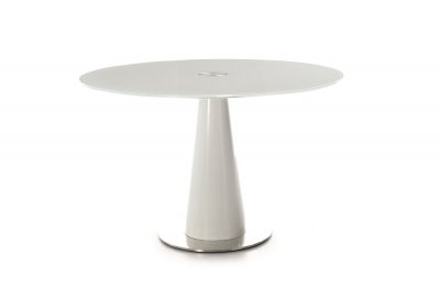 D207 Dining Table in White High Gloss by J&M