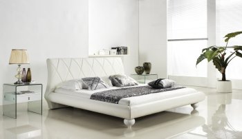 Joy Bed in White Half Leather by Casabianca [CBB-Joy White]