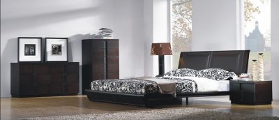 Dark Cappuccino Finish Modern Bedroom W/Leather Headboard