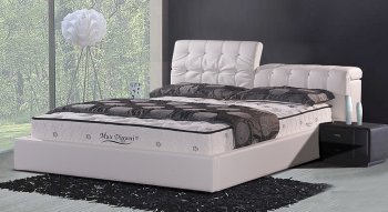 2845 Bed in White Leatherette by Soho Concepts [SHBS-2845]