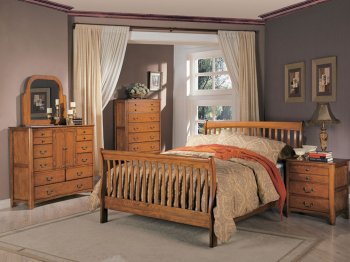 Medium Oak Elegant Bedroom with Curved Sleigh Bed [CRBS-156-200390]