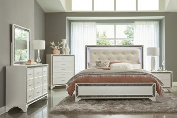 Salon Bedroom 1572W in White by Homelegance w/Options [HEBS-1572W Salon]