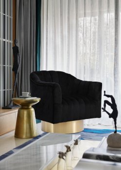 Farrah Accent Chair 520 in Black Velvet Fabric by Meridian [MRCC-520 Farrah Black]