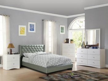 F9373 Bedroom Set by Boss w/Silver Faux Leather Upholstered Bed [PXBS-F9373 Silver]