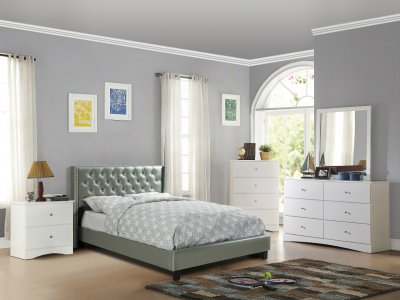 F9373 Bedroom Set by Boss w/Silver Faux Leather Upholstered Bed