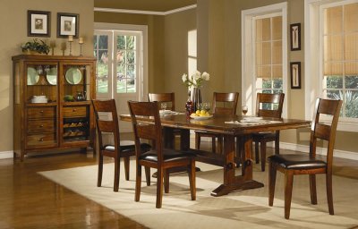 Dark Oak Finish Casual Dining Table w/Optional Chairs