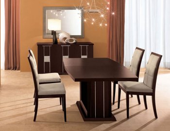 Dark Brown Contemporary Dining Room With Leather Details [EFDS-Miss Italia Comp2]