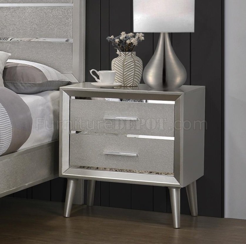 Ramon 5pc Bedroom Set 222710 In Metallic Silver By Coaster