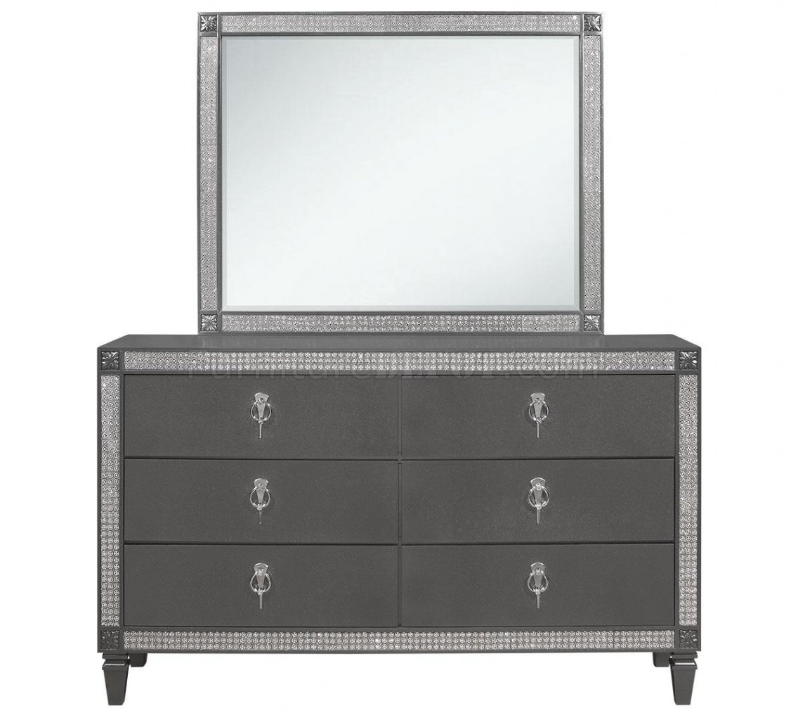 Global Furniture Ryan 5-Pc. Bedroom Set. - Gray