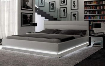 Brooklyn-LG Bed in White Eco Leather by iHOME USA [IHB-Brooklyn-LG]