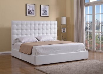 Bella Bed in White Leatherette by Casabianca [CBB-Bella White]