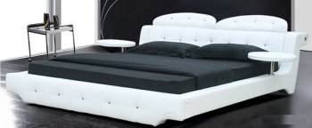 2842 Bed in White Leatherette by Soho Concepts [SHBS-2842]