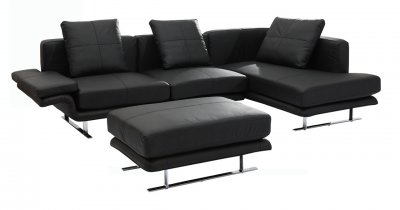 Savoy Sectional Sofa in Black Leather by Whiteline Imports