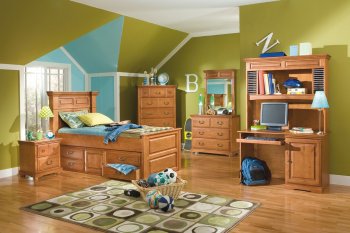 Natural Finish Traditional Youth Bedroom w/Optional Bed [HLBS-B982]