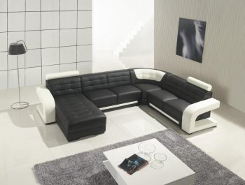 T139 Sectional Sofa in Black & White Leather by VIG [VGSS-T139 Black White]