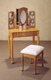 Oak Finish Photo Vanity Set w/Matching Stool