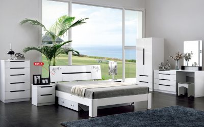 B25A Bedroom in White & Black High Gloss by Pantek w/Options