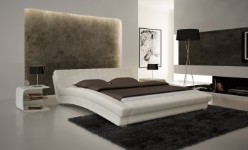 616 White Leatherette Upholstered Bed [SHBS-616 White]